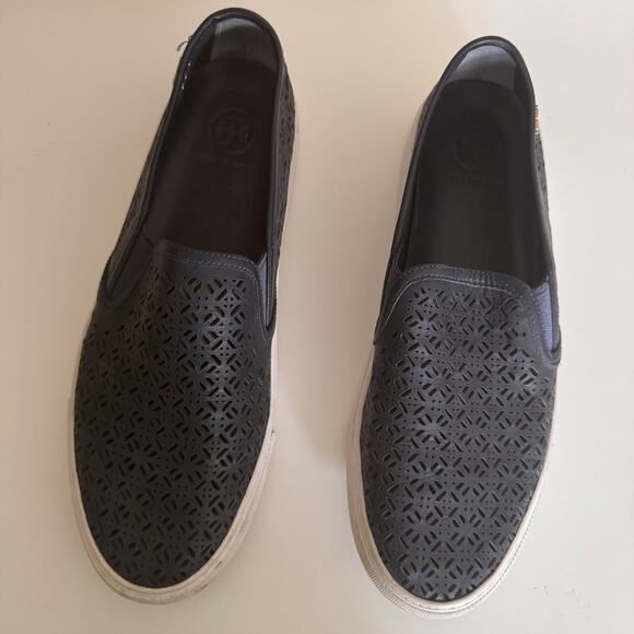 Tory Burch Lennon Navy Blue Perforated Leather Slip On Sneakers Size 10 - Picture 1 of 12